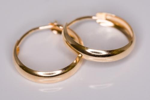 Rengaskorvakorut keltakultaa 2,5x12mm