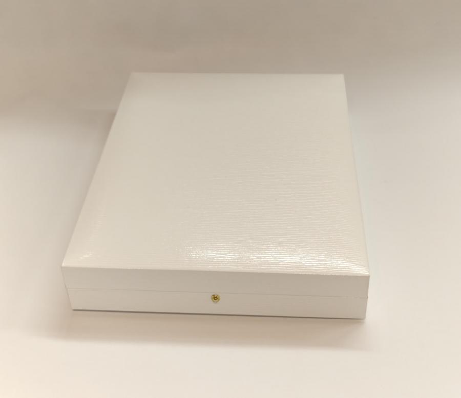 Helminauha kultalukolla